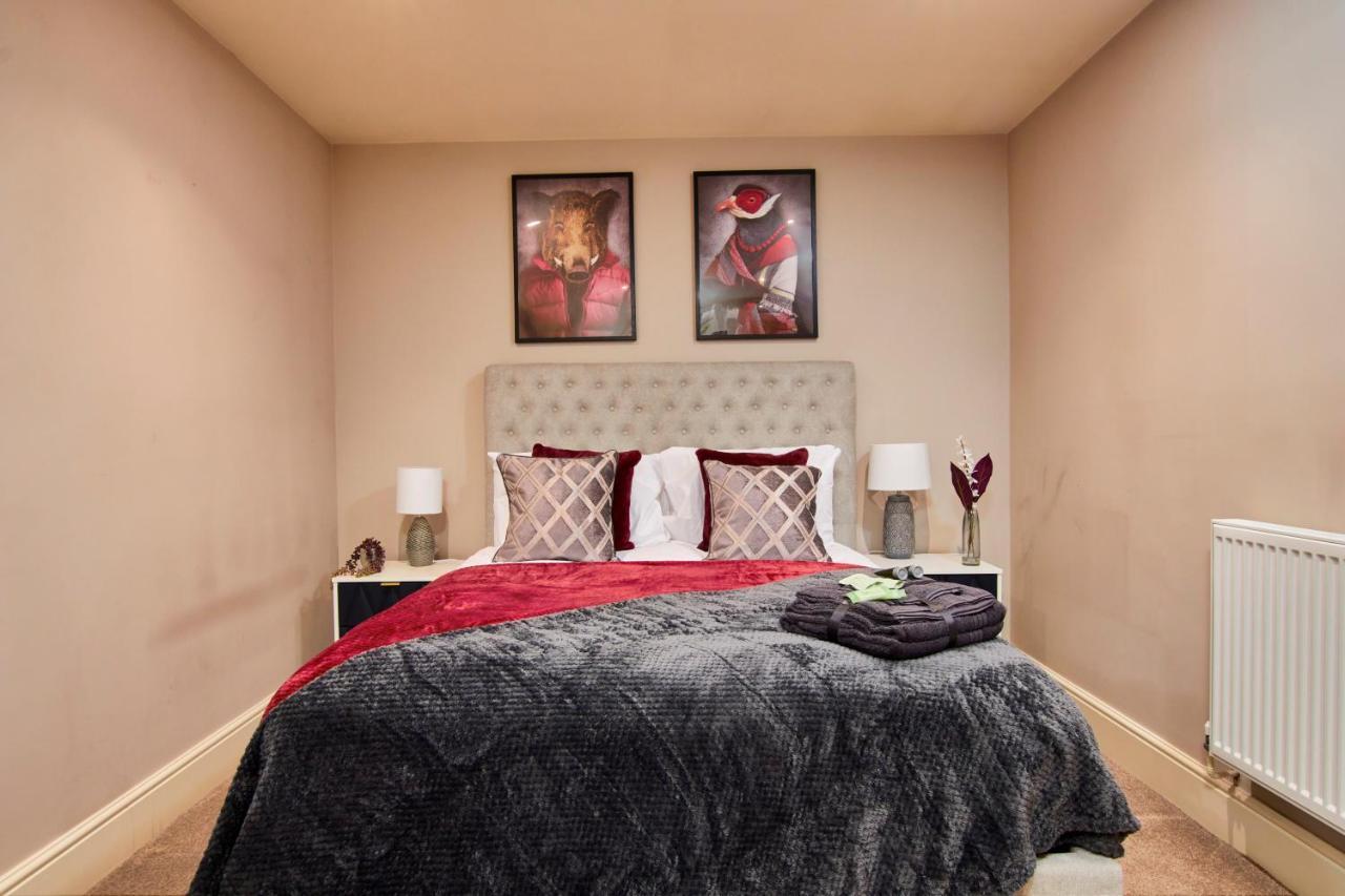 The Stunning Central Harrogate Abode - Sleeps 6 ภายนอก รูปภาพ